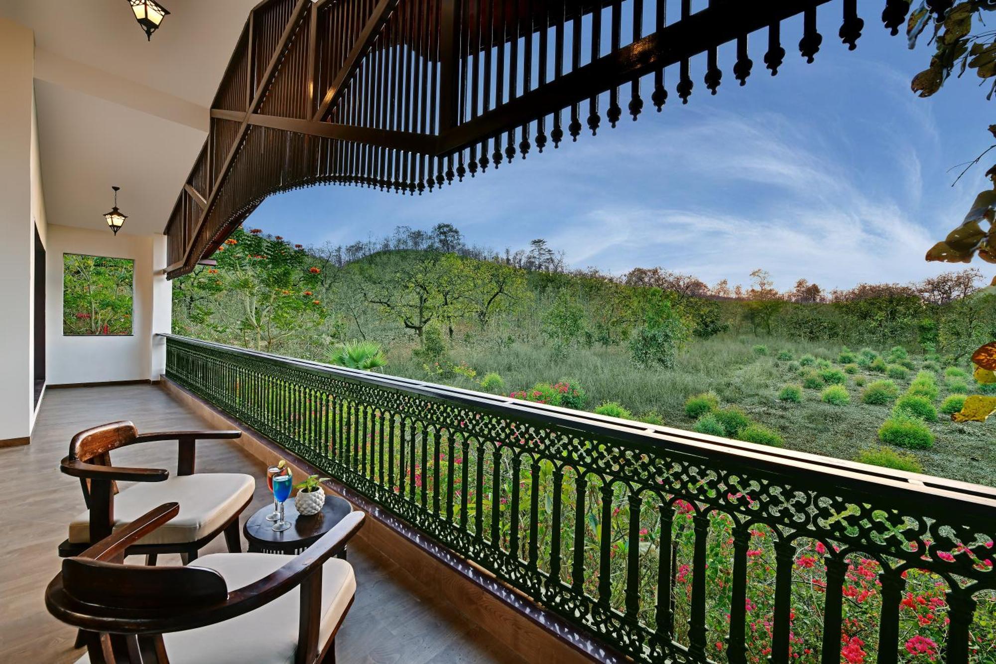 Bhanu The Fern Forest Resort & Spa, Jambughoda Eksteriør billede